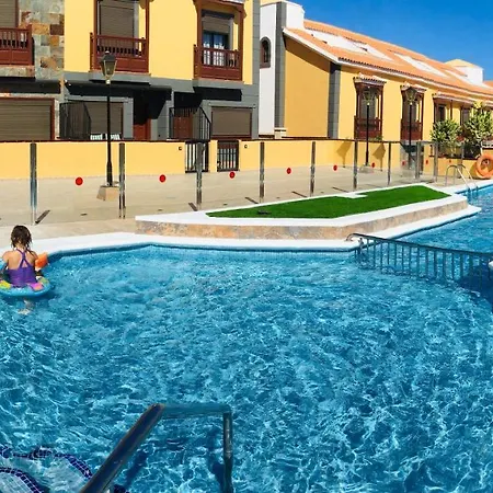 Bedroom Medanomar 2 Проживание в семье