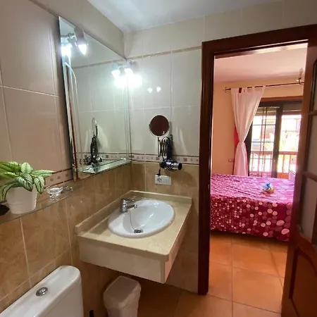 Bedroom Medanomar 2 Проживание в семье